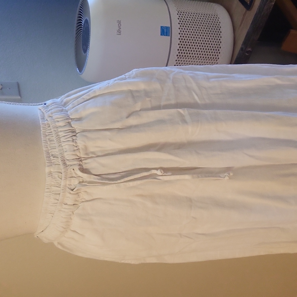 Subdued White Linen Loose Leg Pants Stretchy Waist - Picture 2 of 12
